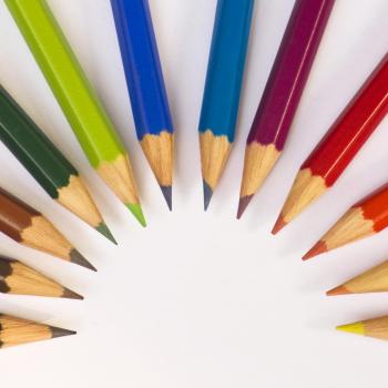 different colours of coloured pencils